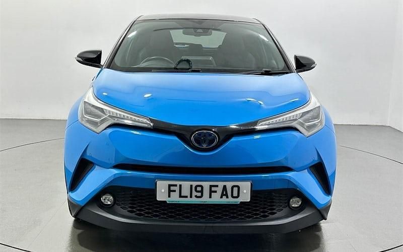 Used Toyota C-HR 122 HP (89 kW) 2019 Blue/black SUV
