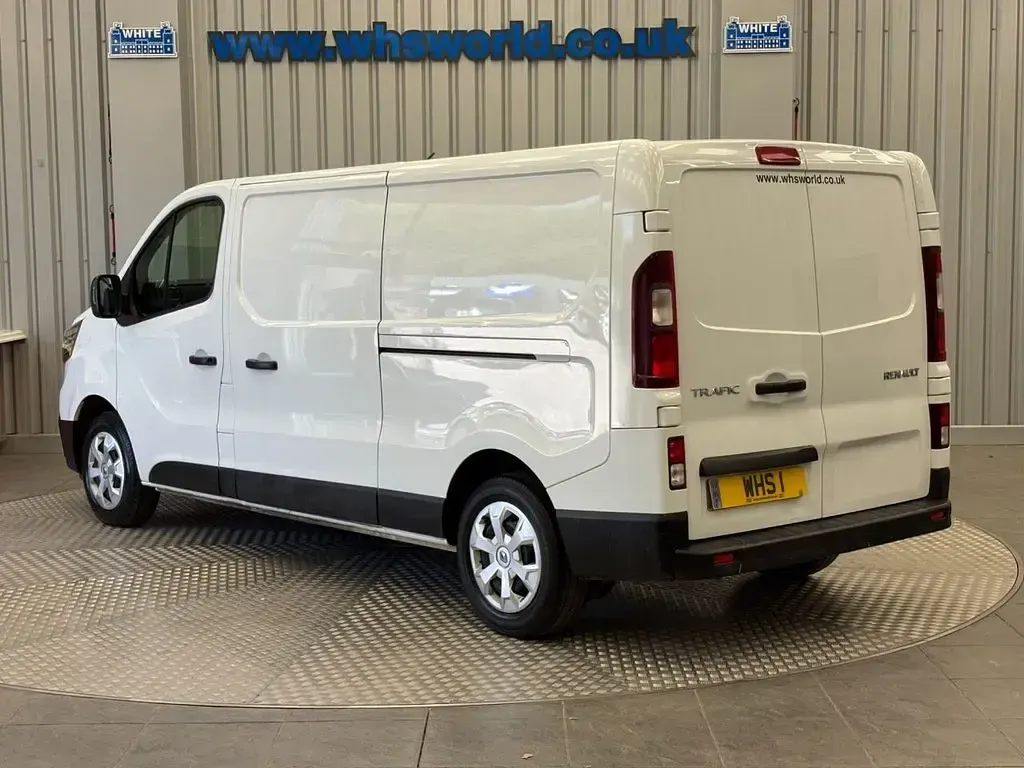 Used Renault Trafic Business 2023 White MPV