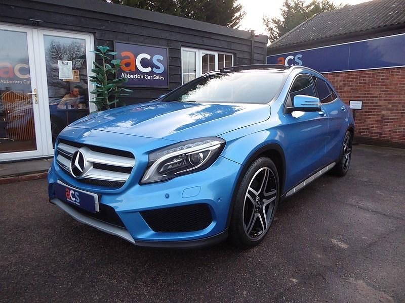 Blue Used 2014 Mercedes 220 AMG line Estate | £11,495 (Good price) - Image 1/3