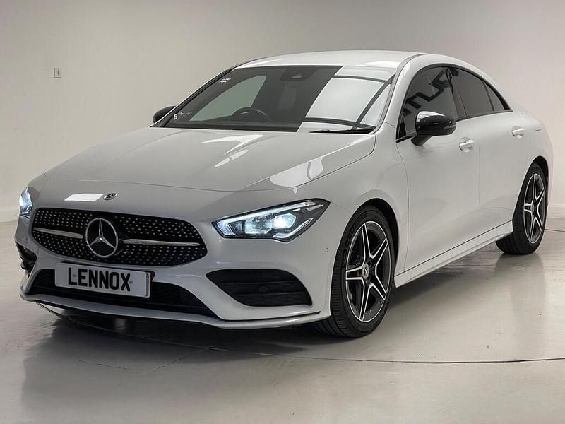 Used Mercedes CLA180 Executive 136 HP (100 kW) 2022 White Sedan