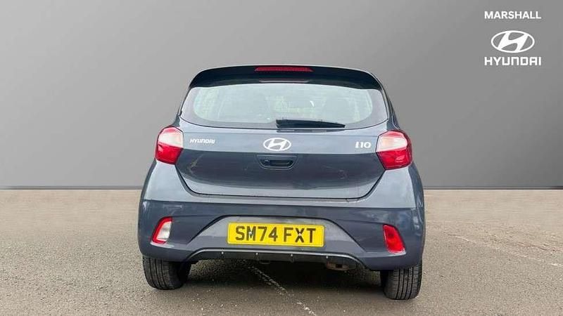Used Hyundai i10 Advanced 63 HP (46 kW) 2024 Grey Hatchback