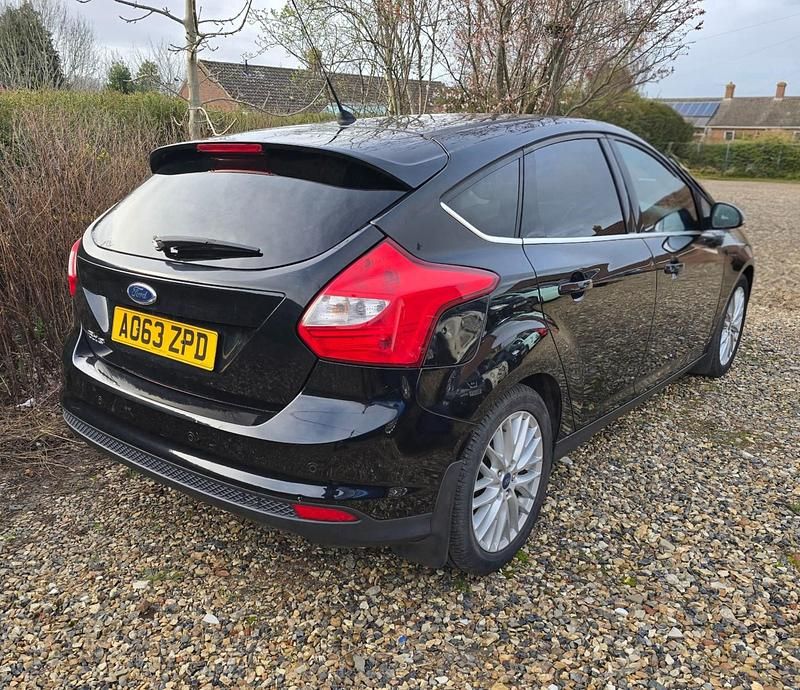 Used Ford Focus Zetec 2013 Black Hatchback