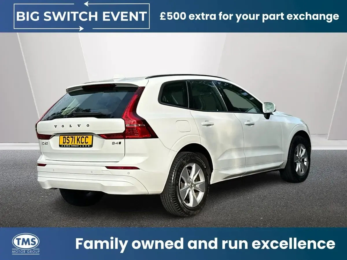 Usado Volvo XC60 Momentum 197 HP (144 kW) 2022 Branco SUV