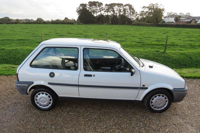 Used Rover 100 1995 White Hatchback