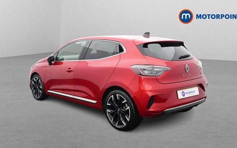 Używany Renault Clio V Techno 143 KM (105 kW) 2025 Hatchback