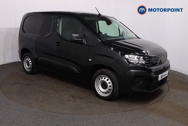 Black Used 2024 Peugeot Partner MPV | £13,899 (Fair price) - Image 1/4