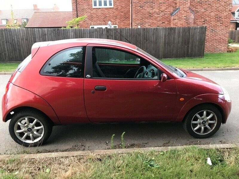 Red Used 2007 Ford Ka Zetec Hatchback | £1,000 - Image 1/4