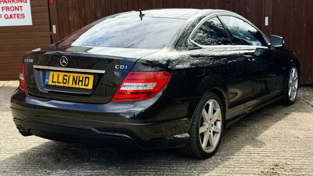 Used Mercedes C220 Sport Edition 170 HP (125 kW) 2011 Black Coupe