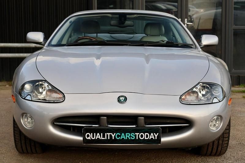 Used Jaguar XK8 2004 Silver Coupe