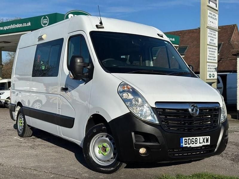 Used Vauxhall Movano 130 HP (95 kW) 2019 White MPV