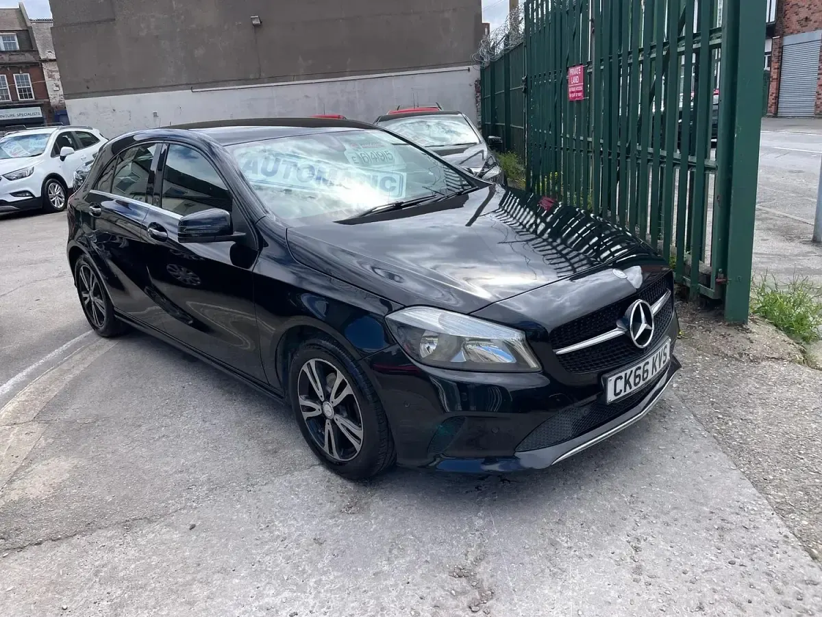 Used Mercedes A180 SE 2016 Black Hatchback