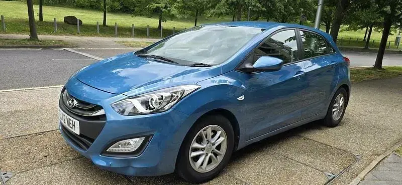 Used Hyundai i30 Active 120 HP (88 kW) 2012 Blue Hatchback