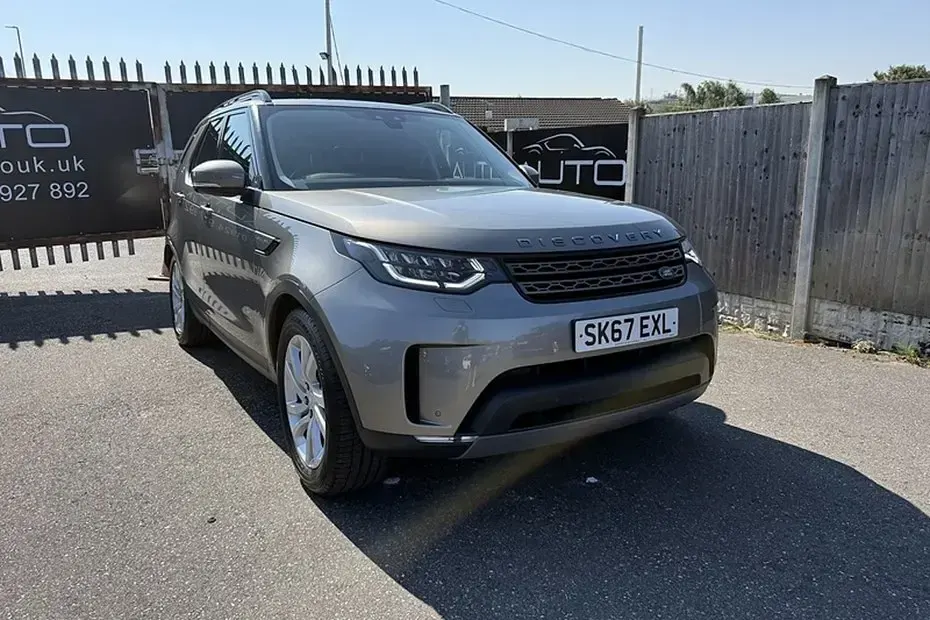 Used Land Rover Discovery SE 240 HP (176 kW) 2017 Silver SUV