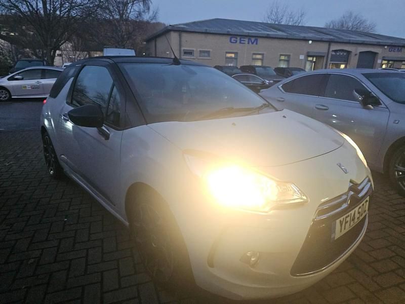 White Used 2014 Citroën DS3 Cabriolet Cabriolet | £1,290 (Fair price) - Image 1/4