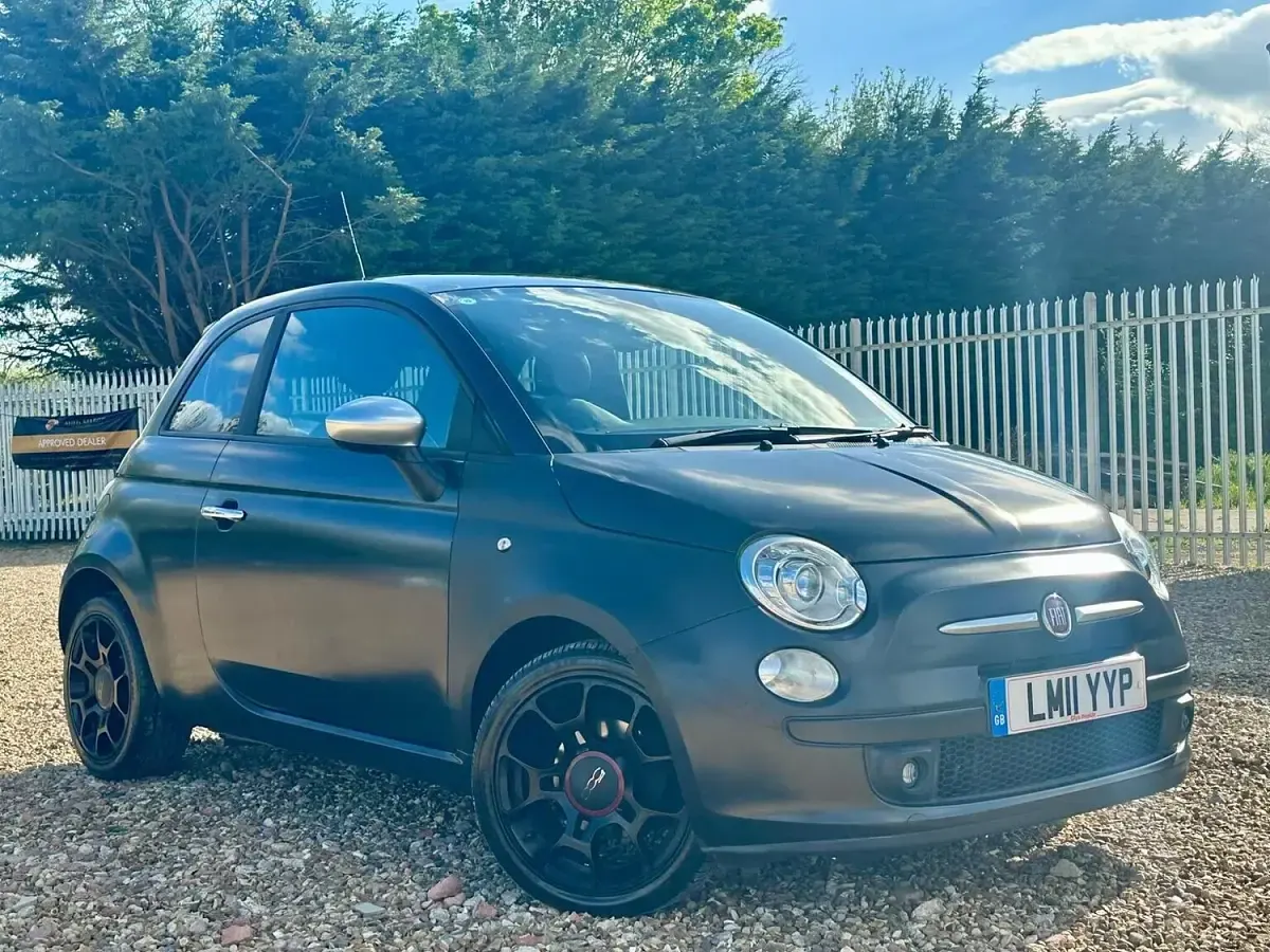 Used Fiat 500 S 85 HP (62 kW) 2011 Black Hatchback