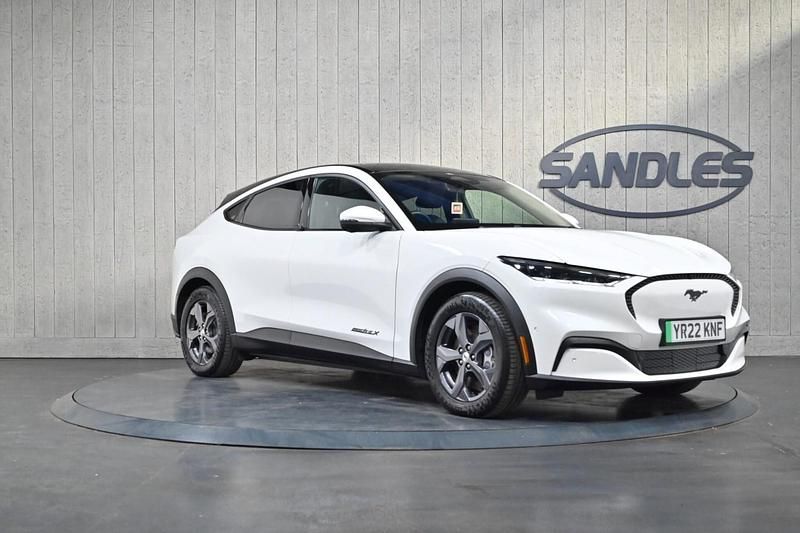 White Used 2022 Ford Mustang Mach-E Extended Range SUV | £21,499 (Fair price) - Image 1/4