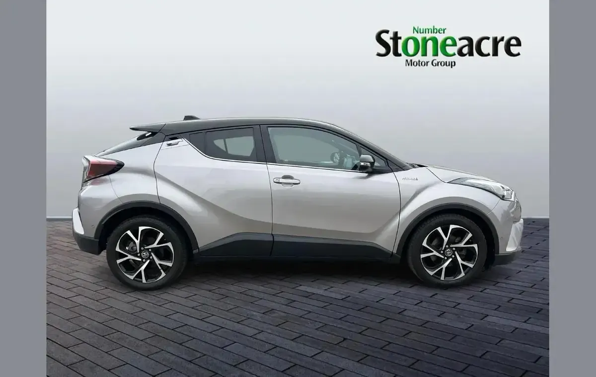 Used Toyota C-HR 122 HP (89 kW) 2017 Silver SUV