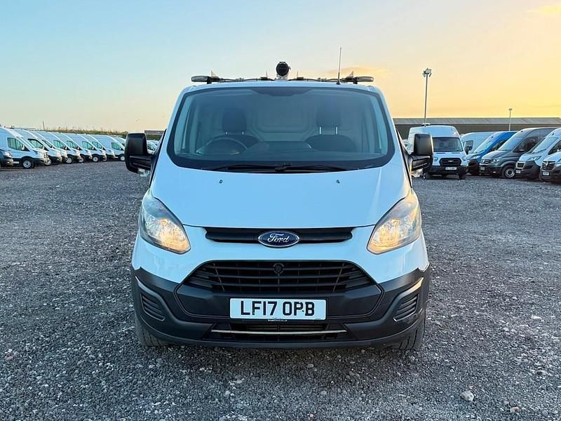 Begagnad Ford Transit Custom 105 HK (77 kW) 2017 Vit Van