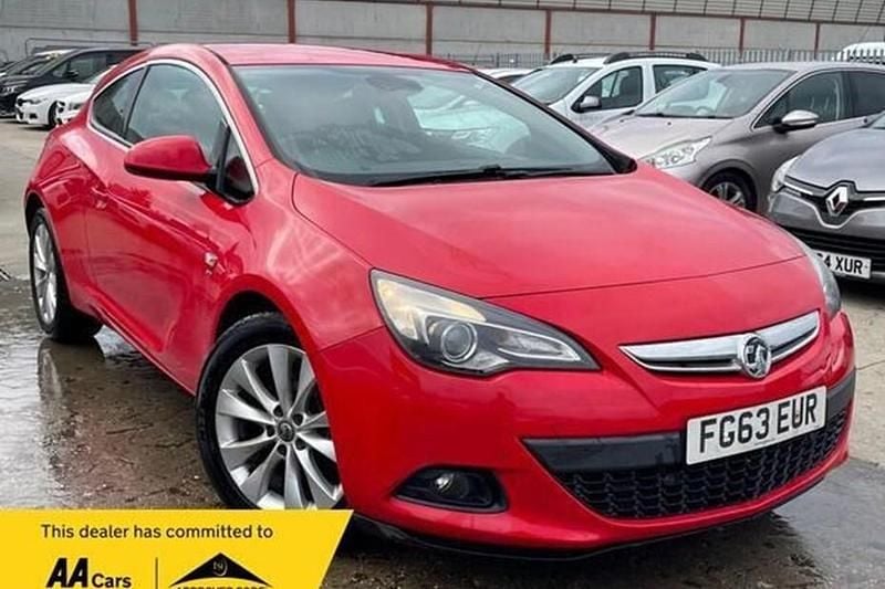 Used 2013 Vauxhall Astra GTC SRi Coupe | £2,745 (Good price) - Image 1/1
