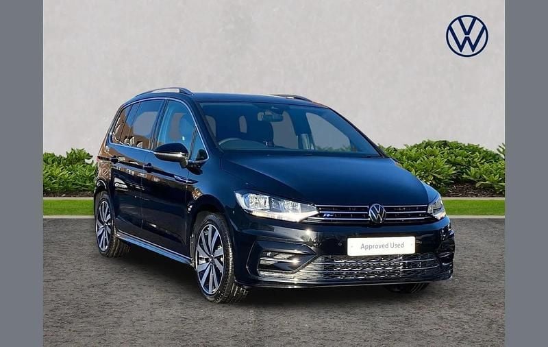 Black New 2025 VW Touran R-line MPV | £35,250 (Super price) - Image 1/4
