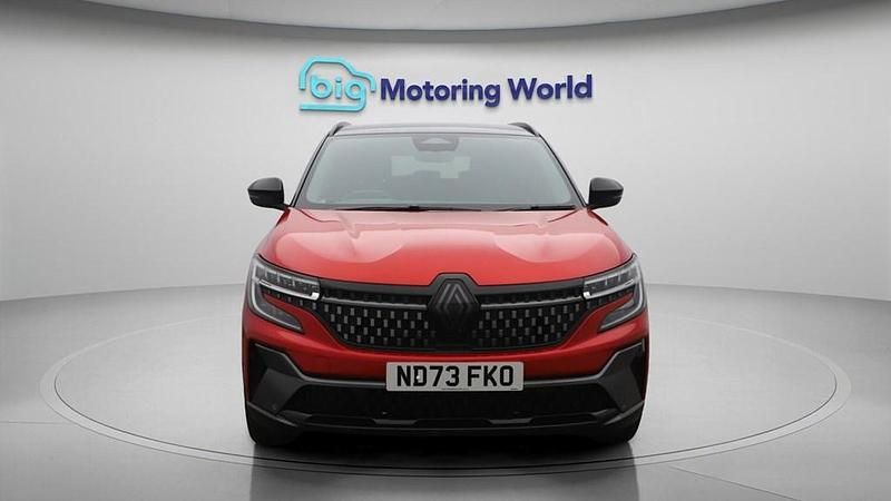 Used Renault Austral Techno Esprit Alpine 200 HP (147 kW) 2023 Red SUV