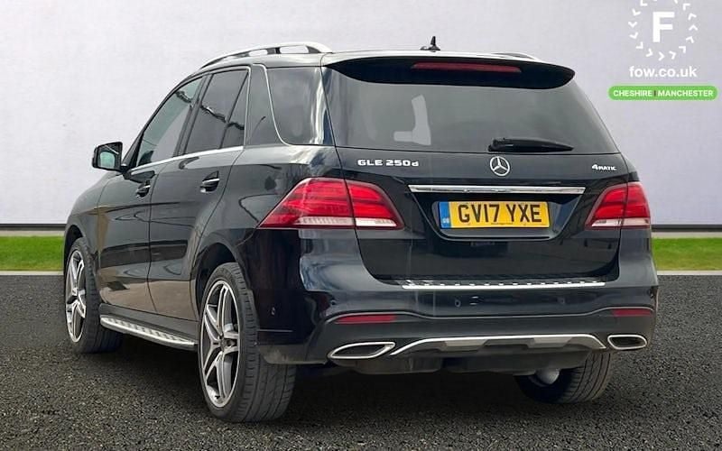 Used Mercedes GLE250 AMG Line Premium 204 HP (150 kW) 2017 Black Estate
