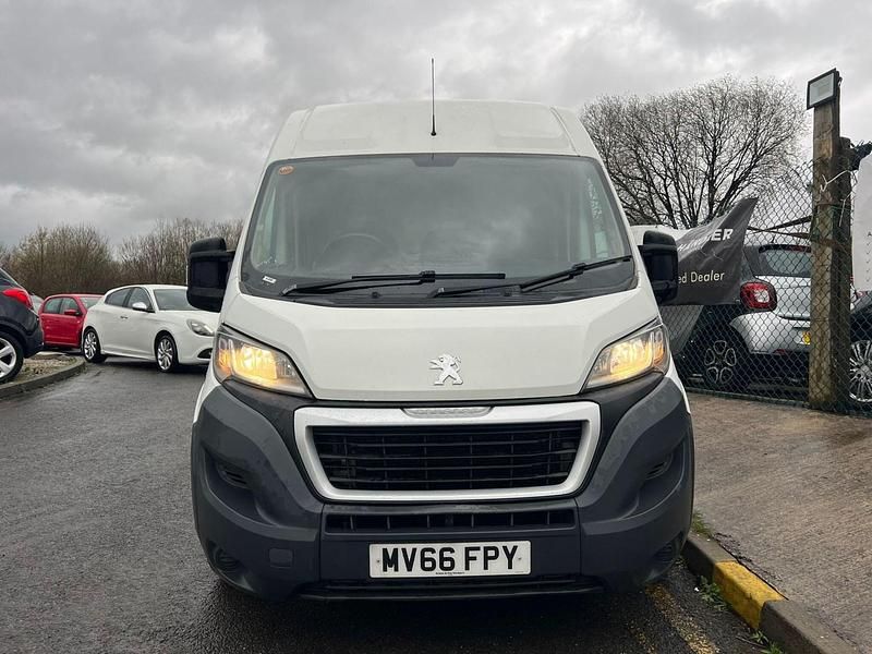 Used Peugeot Boxer 130 HP (95 kW) 2016 White Van