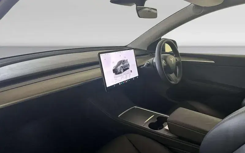 Used Tesla Model Y Long Range AWD 286 kW (389 HP) 2023 Grey SUV