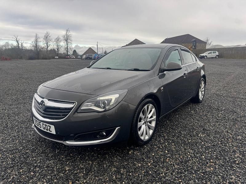 Used Vauxhall Insignia SRi 140 HP (102 kW) 2015 Grey Hatchback
