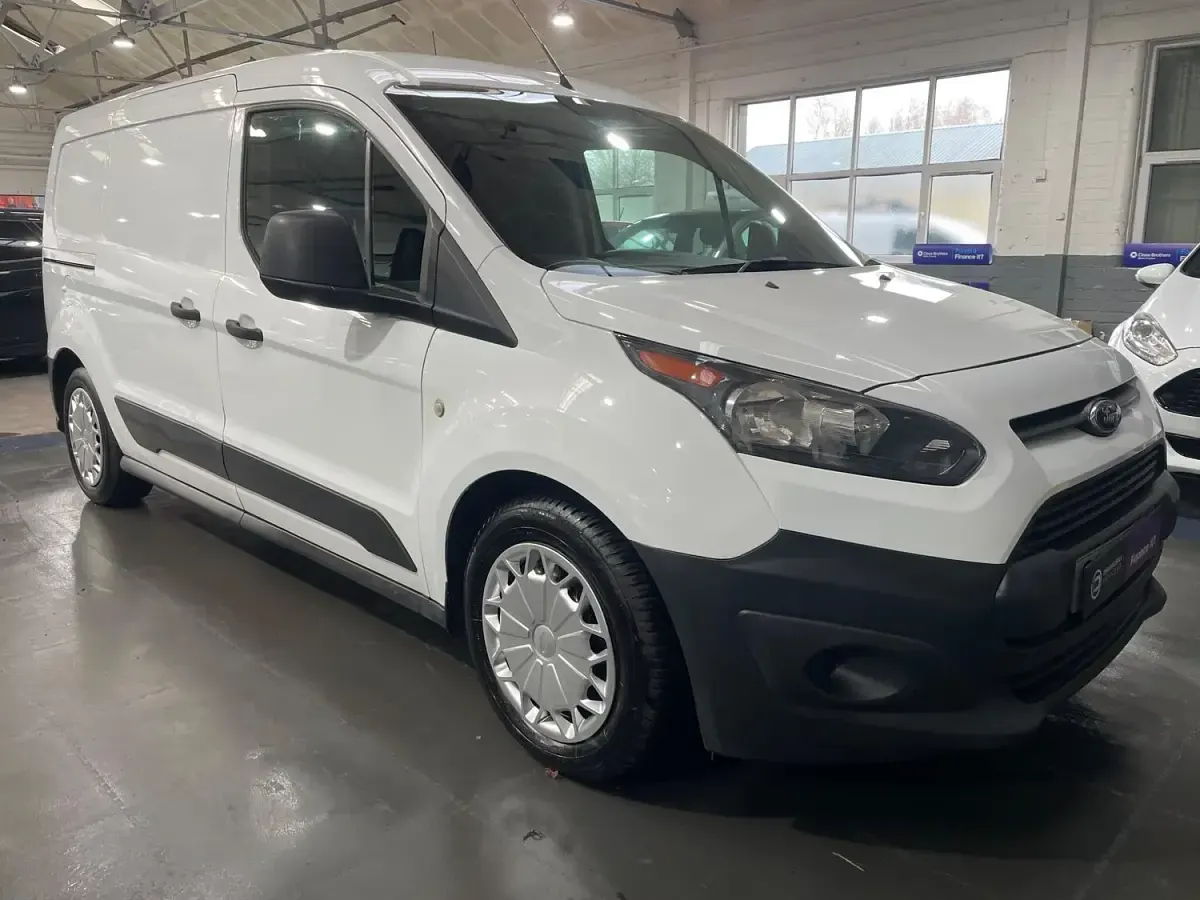 Used Ford Transit Connect 100 HP (73 kW) 2017 White MPV