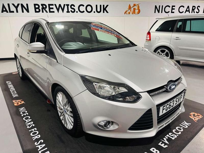 Used Ford Focus Zetec 115 HP (84 kW) 2013 Silver Hatchback