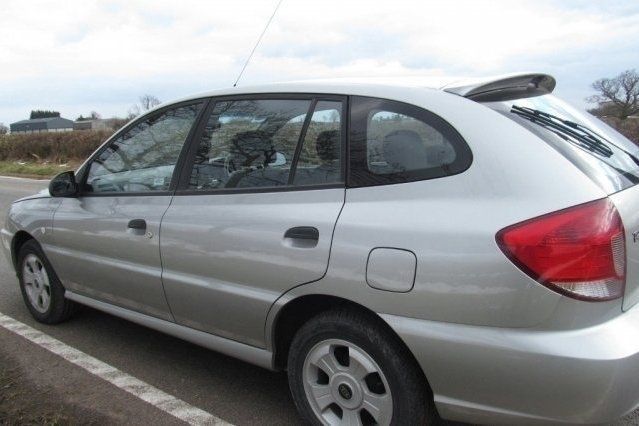 Used Kia Rio 80 HP (58 kW) 2004 Hatchback