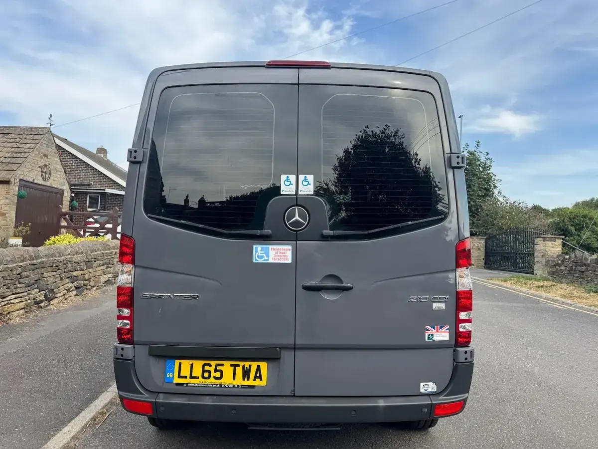 Used Mercedes Sprinter 95 HP (69 kW) 2015 Grey Van