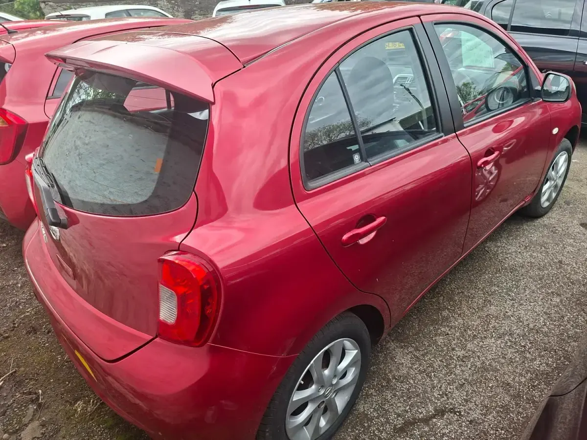 Used Nissan Micra Acenta 80 HP (58 kW) 2014 Red Hatchback