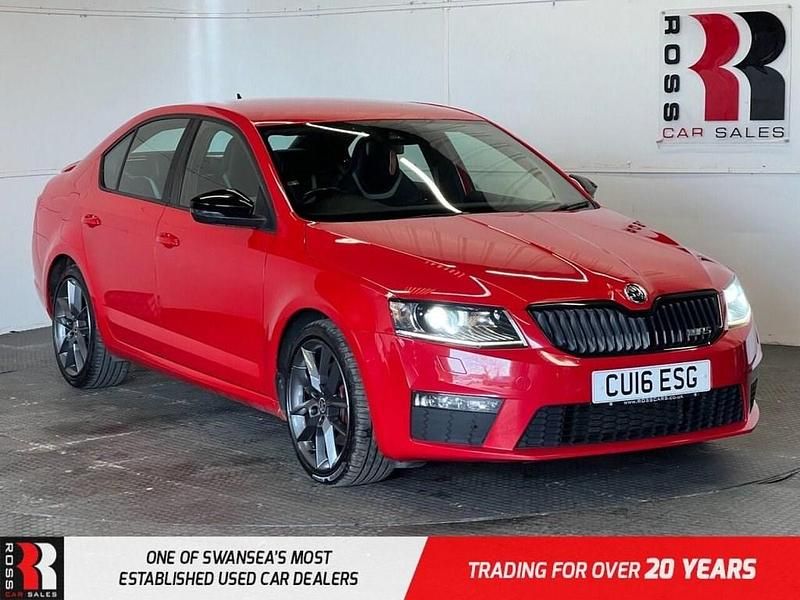 Used Skoda Octavia vRS 184 HP (135 kW) 2016 Red Hatchback