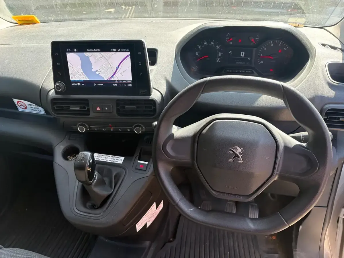 Used Peugeot Partner 131 HP (96 kW) 2021 Grey MPV