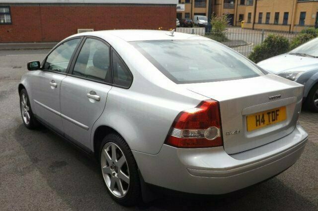 Used Volvo S40 125 HP (91 kW) 2005 Sedan