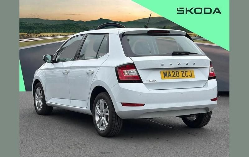 Used Skoda Fabia SE 94 HP (69 kW) 2020 White Hatchback