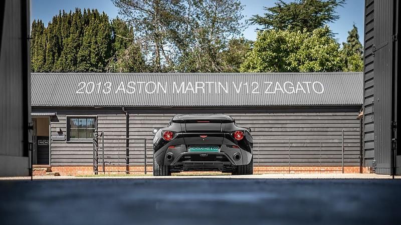 Used Aston Martin V12 Zagato 517 HP (380 kW) 2013 Black Coupe