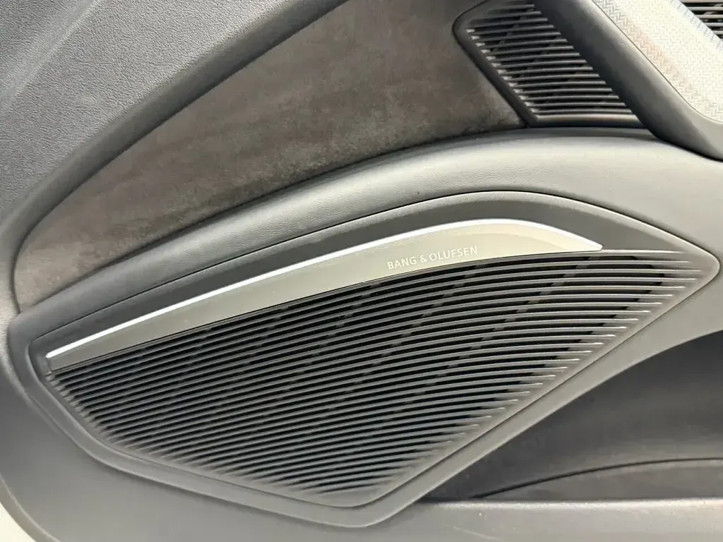 Used Audi TT RS Comfort 400 HP (294 kW) 2018 White Coupe