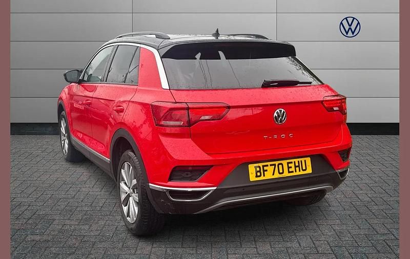 Used VW T-Roc Design 115 HP (84 kW) 2020 Red SUV