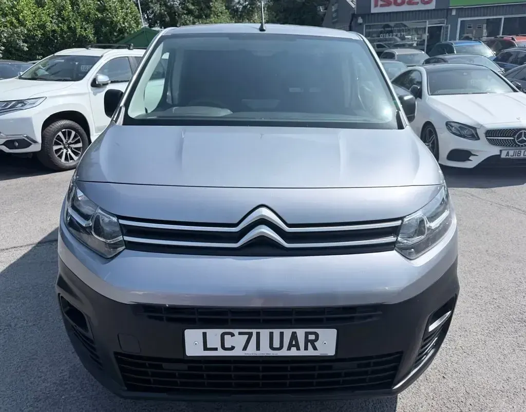 Used Citroën Berlingo 75 HP (55 kW) 2021 Grey MPV