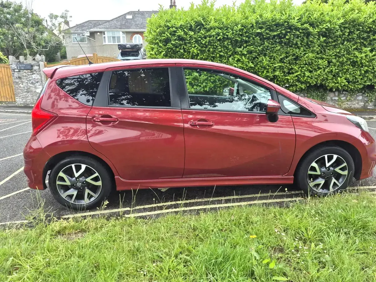 Used Nissan Note Pack 98 HP (72 kW) 2014 Red Hatchback