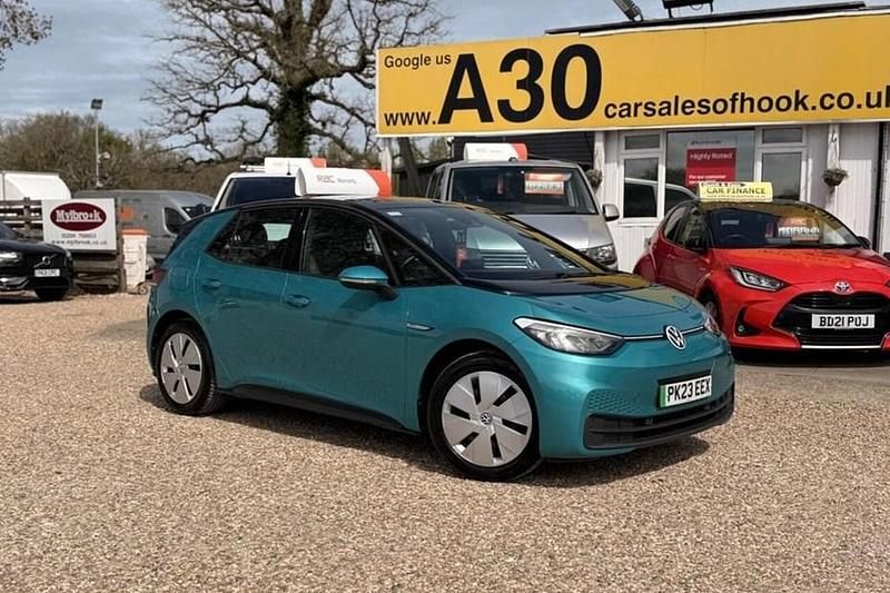 Used VW ID.3 Pro 106 kW (145 HP) 2023 Blue Hatchback