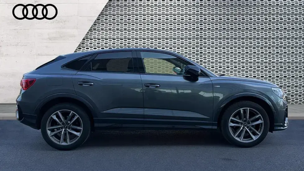 Used Audi Q3 Black Edition 150 HP (110 kW) 2022 Grey SUV