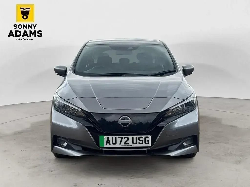 Usado Nissan Leaf Acenta 110 kW (150 HP) 2022 Cinzento Citadino