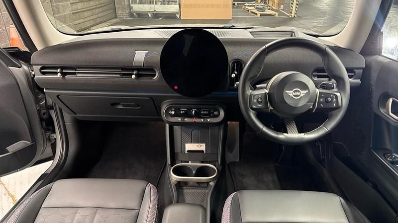 Usado Mini Cooper S Hatch 201 HP (147 kW) 2024 Prateado Citadino