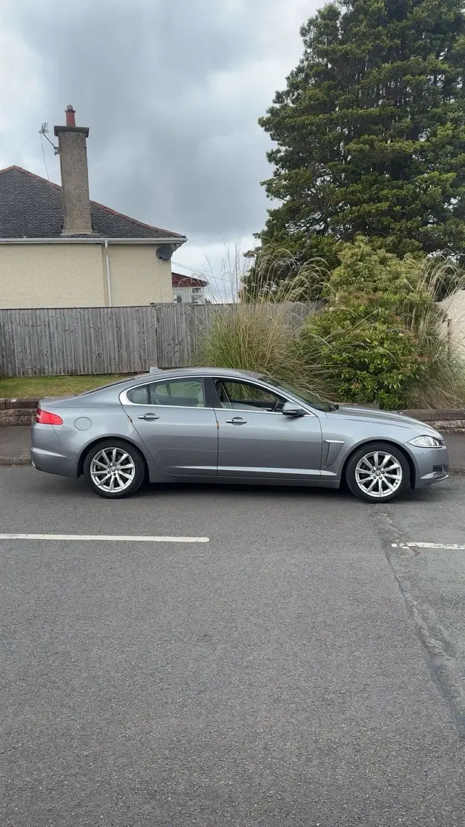 Used Jaguar XF Premium Luxury 200 HP (147 kW) 2013 Grey Sedan