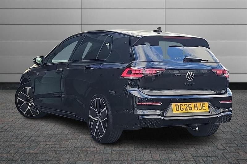 Ny VW Golf VIII Black Edition 150 HK (110 kW) 2026 Svart Halvkombi