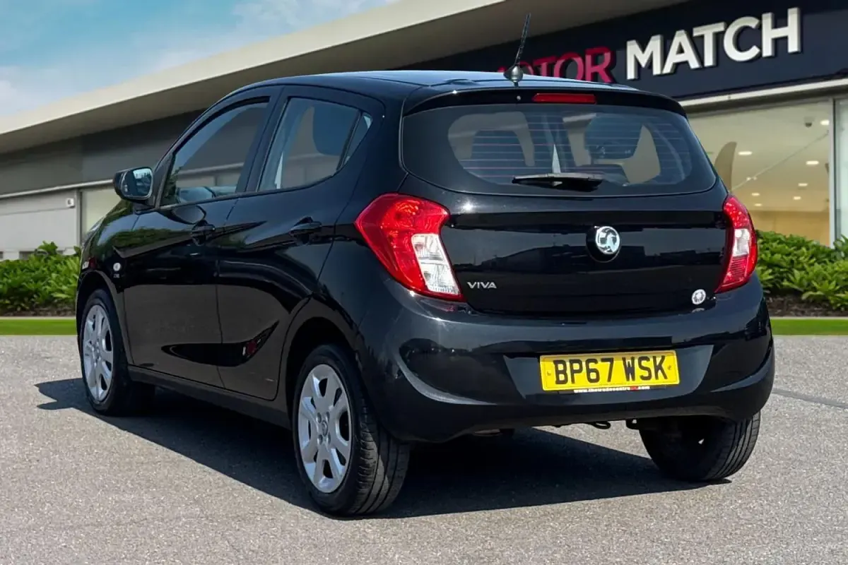 Used Vauxhall Viva 75 HP (55 kW) 2018 Black Hatchback